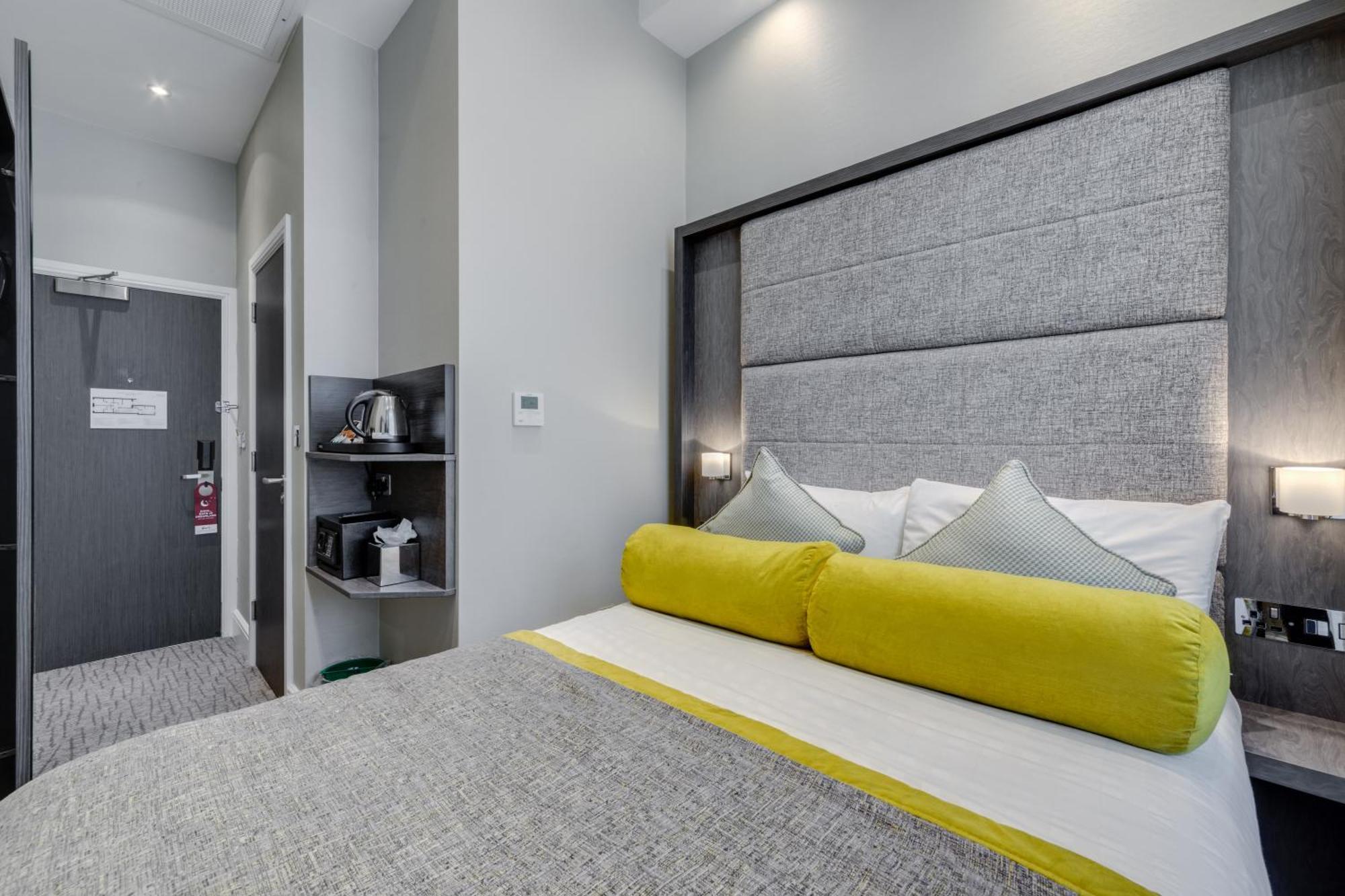 Superior Double Room,1516339003:JPEG